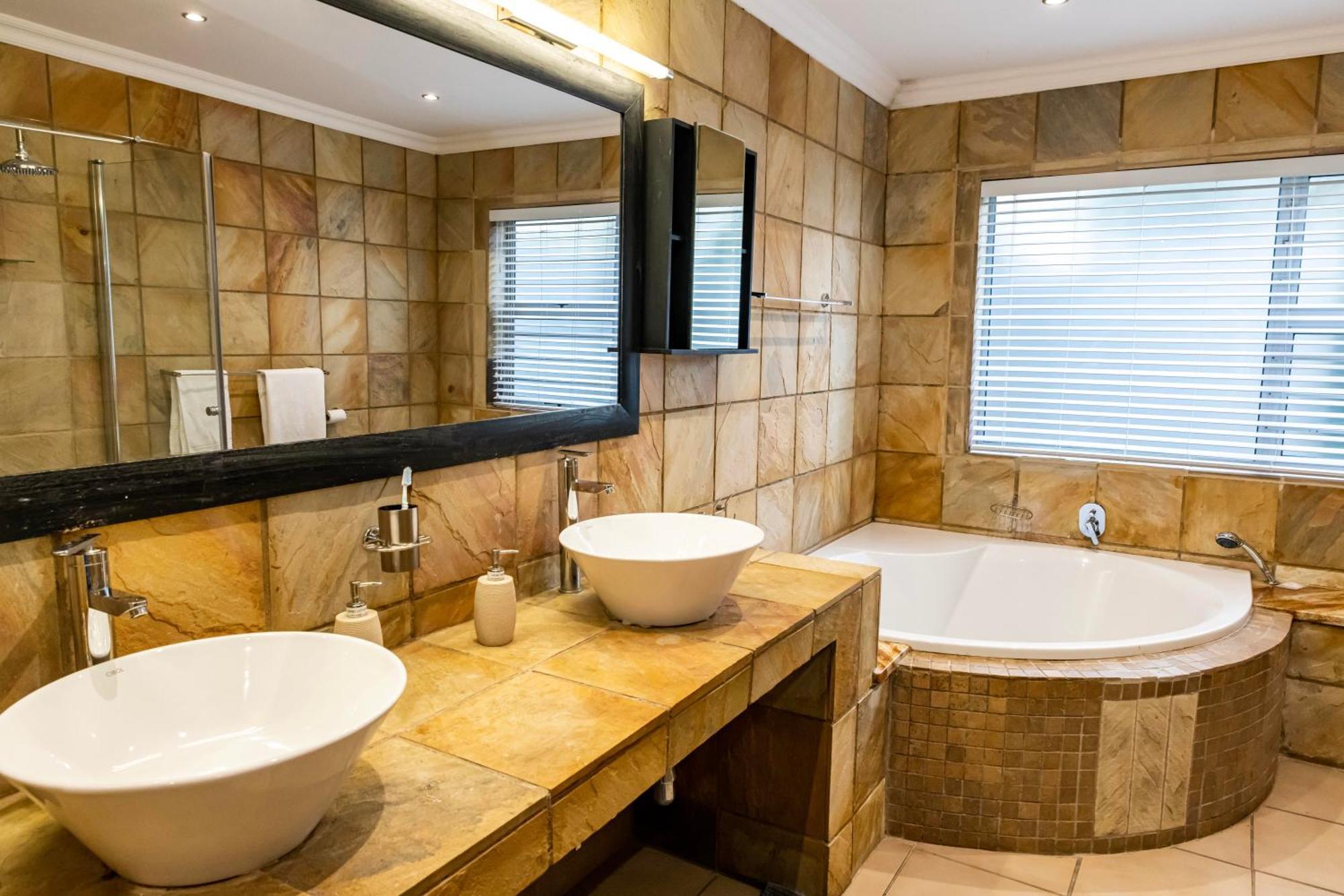 Vanilla Guesthouse Johannesburg Dış mekan fotoğraf